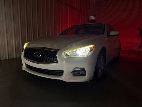 Used 2014 INFINITI Q50 Premium w/ Navigation Package RWD image 8