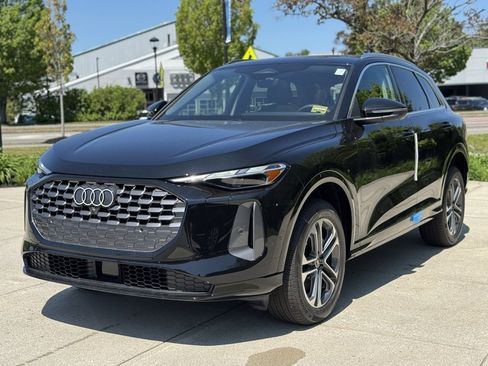 New 2025 Audi Q5 Premium w/ Convenience Package image 5