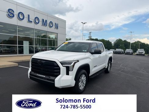 Used 2023 Toyota Tundra SR5 w/ SR5 Premium Package AWD/4WD image 1