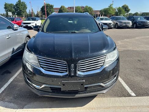 Used 2017 Lincoln MKX Reserve FWD image 2