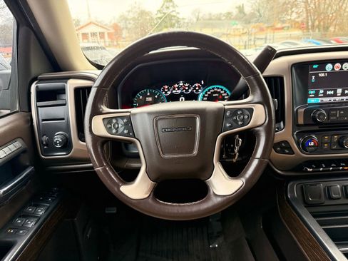 Used 2018 GMC Sierra 1500 Denali RWD image 23