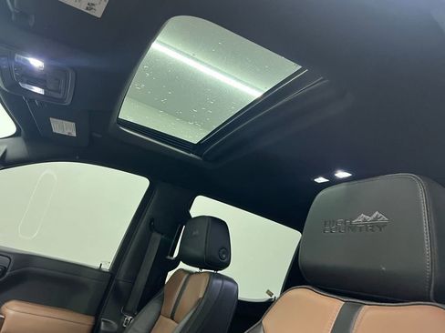 Used 2022 Chevrolet Silverado 1500 High Country image 13