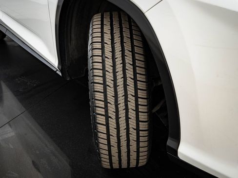 Used 2018 Lexus RX 350L Premium w/ Premium Package image 43