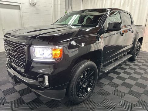 Used 2022 GMC Canyon Denali w/ Denali Black Edition Package image 4