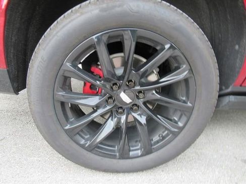 Used 2023 Cadillac Escalade Sport Platinum w/ LPO, ONYX Package AWD/4WD image 5