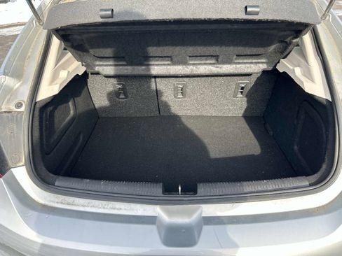 Used 2017 Chevrolet Cruze LT w/ Convenience Package image 13