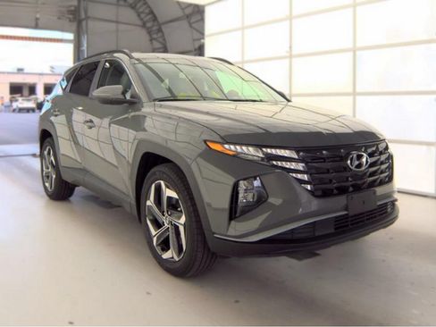 Used 2024 Hyundai Tucson SEL w/ Convenience Package AWD/4WD image 4