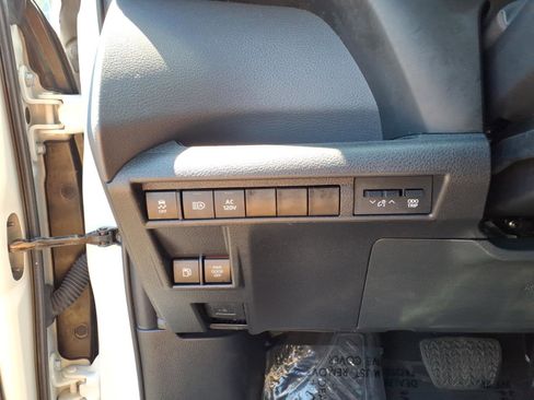 Certified 2023 Toyota Sienna XSE w/ XSE Plus Package AWD/4WD image 20