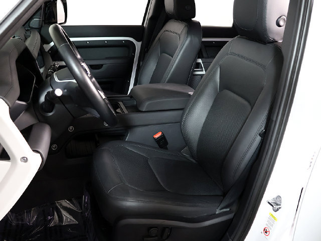 Used 2024 Land Rover Defender 110 S AWD/4WD image 4