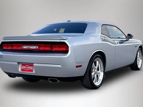 Used 2010 Dodge Challenger R/T image 5