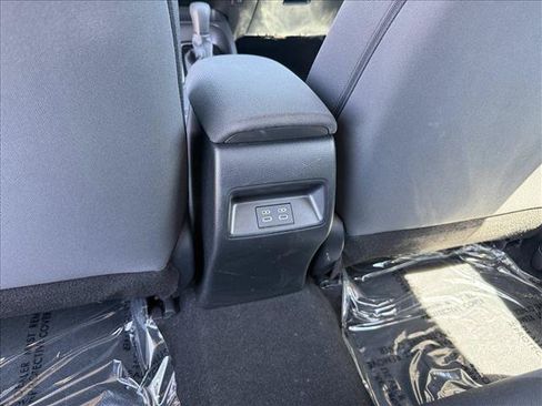 Used 2025 Toyota Corolla LE FWD image 24