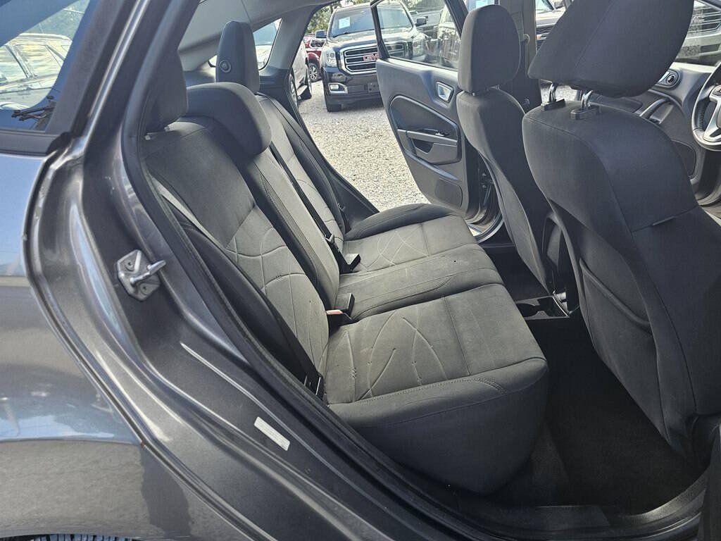 Used 2014 Ford Fiesta SE w/ Comfort Package FWD image 15