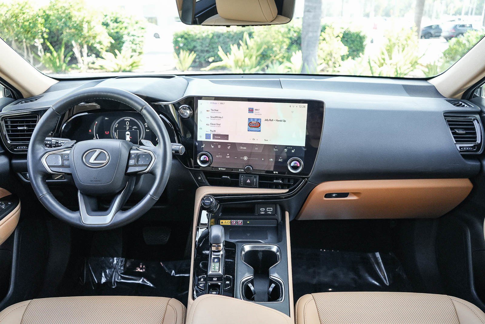 Used 2024 Lexus NX 350h AWD w/ Vision Package image 12