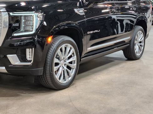 Used 2024 GMC Yukon Denali image 17