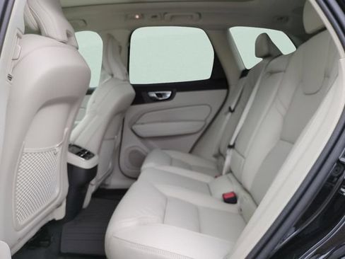 New 2026 Volvo XC60 B5 Ultra w/ Protection Package Premier AWD/4WD image 10