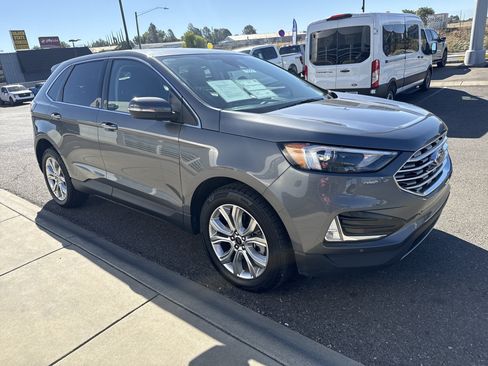 Used 2024 Ford Edge Titanium AWD/4WD image 7