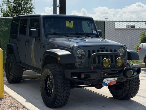 Used 2013 Jeep Wrangler Unlimited Rubicon AWD/4WD image 13
