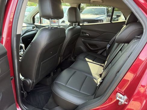 Used 2018 Buick Encore Essence AWD/4WD image 13