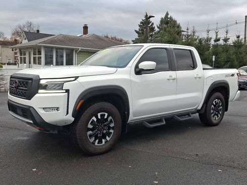 Used 2024 Nissan Frontier PRO-4X w/ Off-Road Protection Package image 3