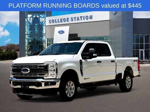 Used 2024 Ford F250 XLT AWD/4WD image 2