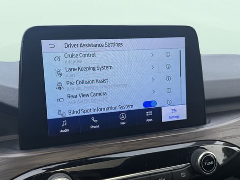 Used 2020 Ford Escape Titanium image 77