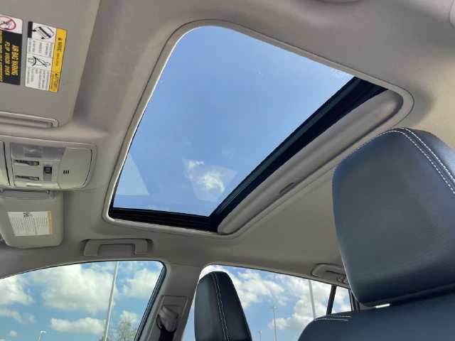 Used 2017 Toyota RAV4 Limited FWD image 25