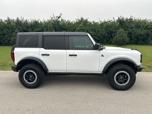 Used 2023 Ford Bronco Black Diamond w/ Sasquatch Package AWD/4WD image 28