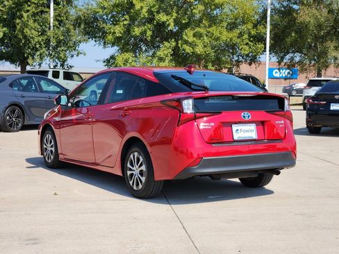 Certified 2022 Toyota Prius XLE AWD/4WD image 7