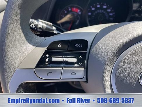 Used 2023 Hyundai Elantra SEL FWD image 27