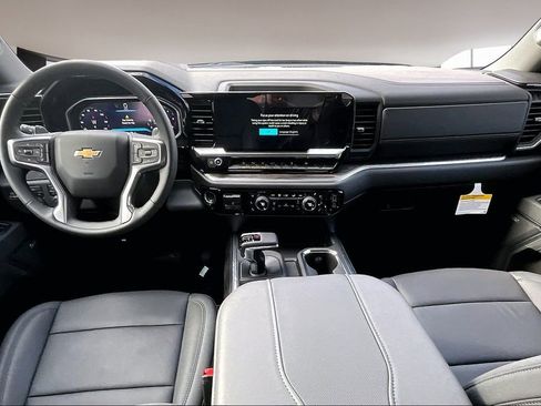New 2026 Chevrolet Silverado 1500 LTZ w/ LTZ Premium Package AWD/4WD image 5
