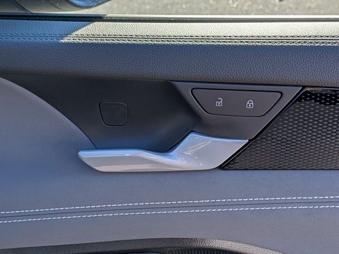 New 2026 Volkswagen Tiguan SE image 33