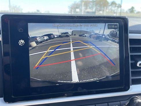 Certified 2025 Hyundai Venue Limited image 21