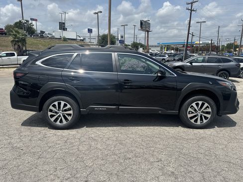 New 2025 Subaru Outback Premium image 2