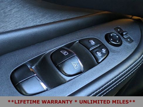 Used 2024 Nissan Murano SL image 29