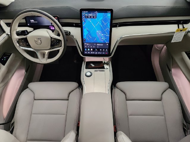 Used 2025 Volvo EX90 Ultra w/ Protection Package Premier AWD/4WD image 4