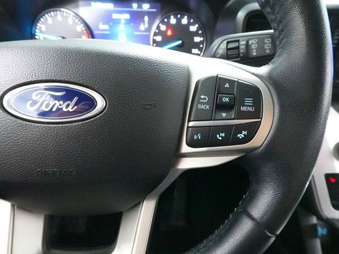 Used 2021 Ford Explorer XLT AWD/4WD image 11