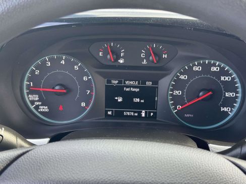 Used 2022 Chevrolet Traverse LS image 10