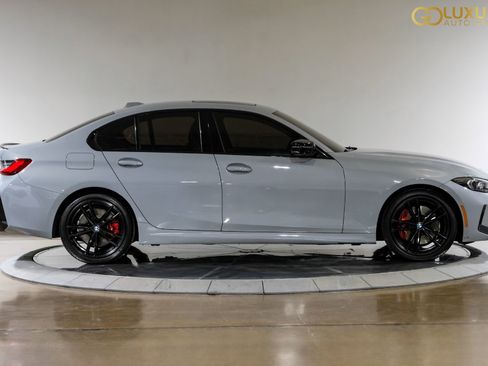 Used 2023 BMW 330i xDrive Sedan w/ M Sport Package image 9