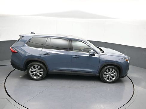 Certified 2024 Toyota Grand Highlander AWD image 38