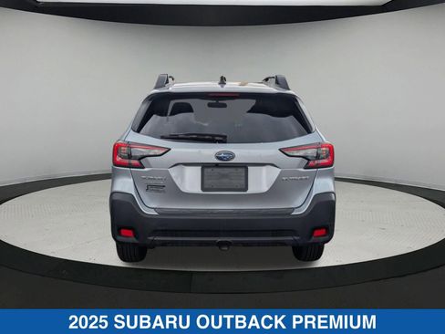 Certified 2025 Subaru Outback Premium AWD/4WD image 5