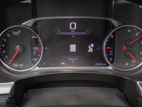Used 2023 Chevrolet Traverse High Country AWD/4WD image 19