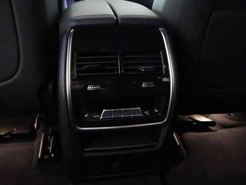 Used 2022 BMW X5 xDrive40i w/ M Sport Package image 54