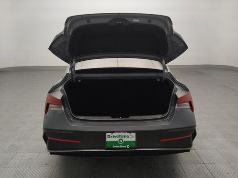 Used 2025 Hyundai Elantra Sport FWD image 29