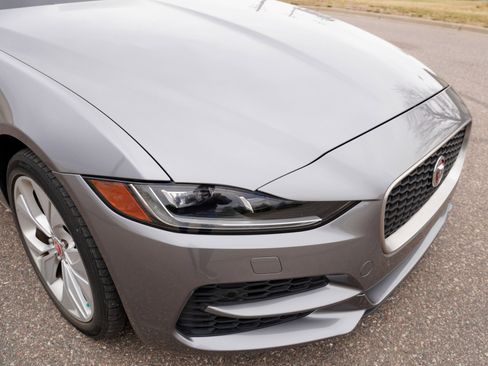 Used 2020 Jaguar XE S image 24