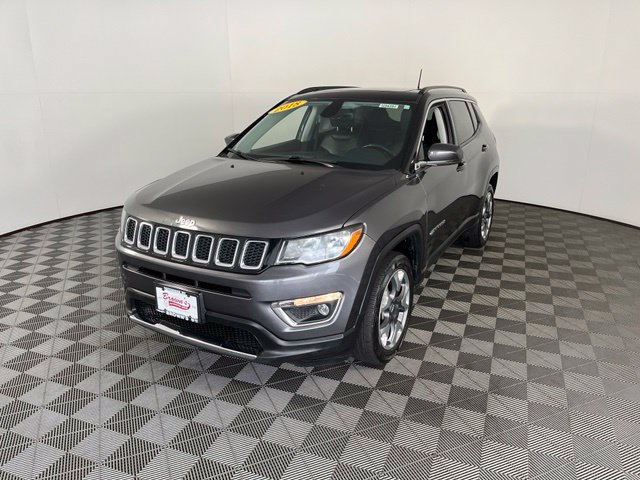 Used 2018 Jeep Compass Limited w/ Navigation Group AWD/4WD image 3