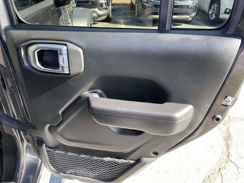 Used 2020 Jeep Wrangler Unlimited Sport S image 43