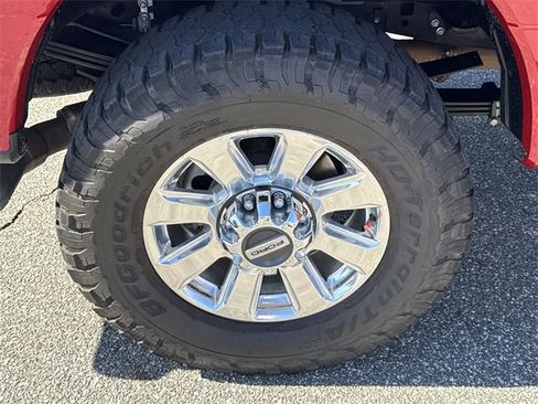 Used 2023 Ford F350 Platinum w/ FX4 Off-Road Package image 19