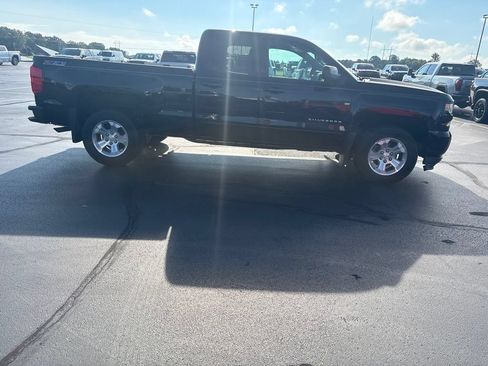 Used 2017 Chevrolet Silverado 1500 LT w/ All Star Edition AWD/4WD image 8