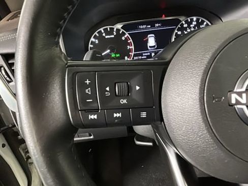 Used 2022 Nissan Rogue S FWD image 16
