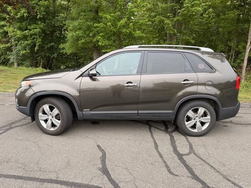 Used 2012 Kia Sorento EX AWD/4WD image 4